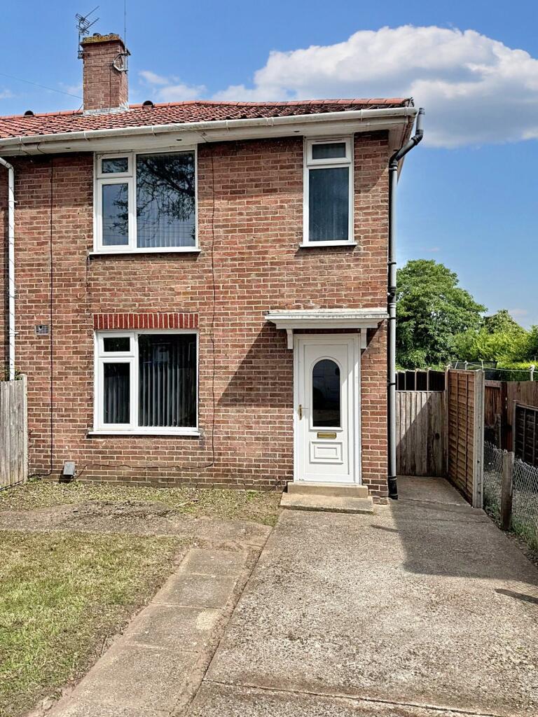 Main image of property: Cadge Road, Norwich, NR5