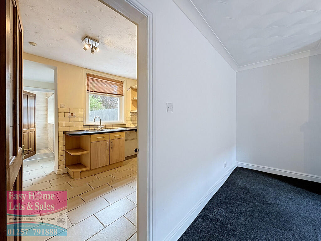 House in Leyland, Farington - View 5