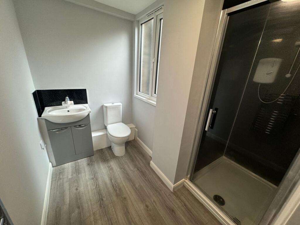 Apartment in Twickenham - View 4