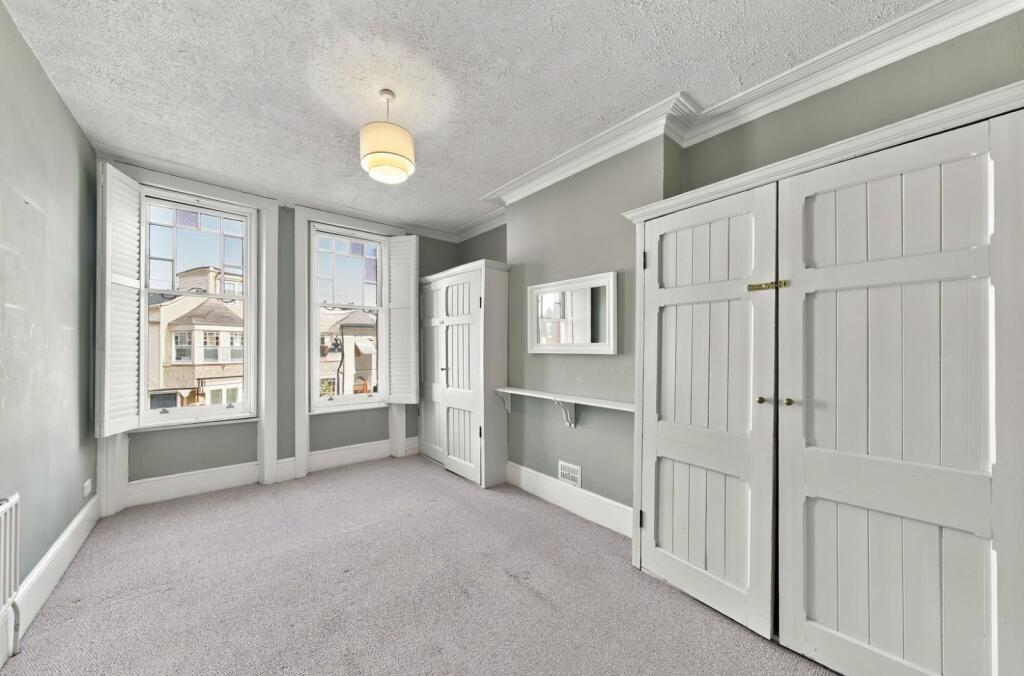 Apartment in London - View 5