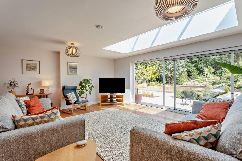 House in Chelmsford, Woodham Ferrers and Bicknacre - View 4