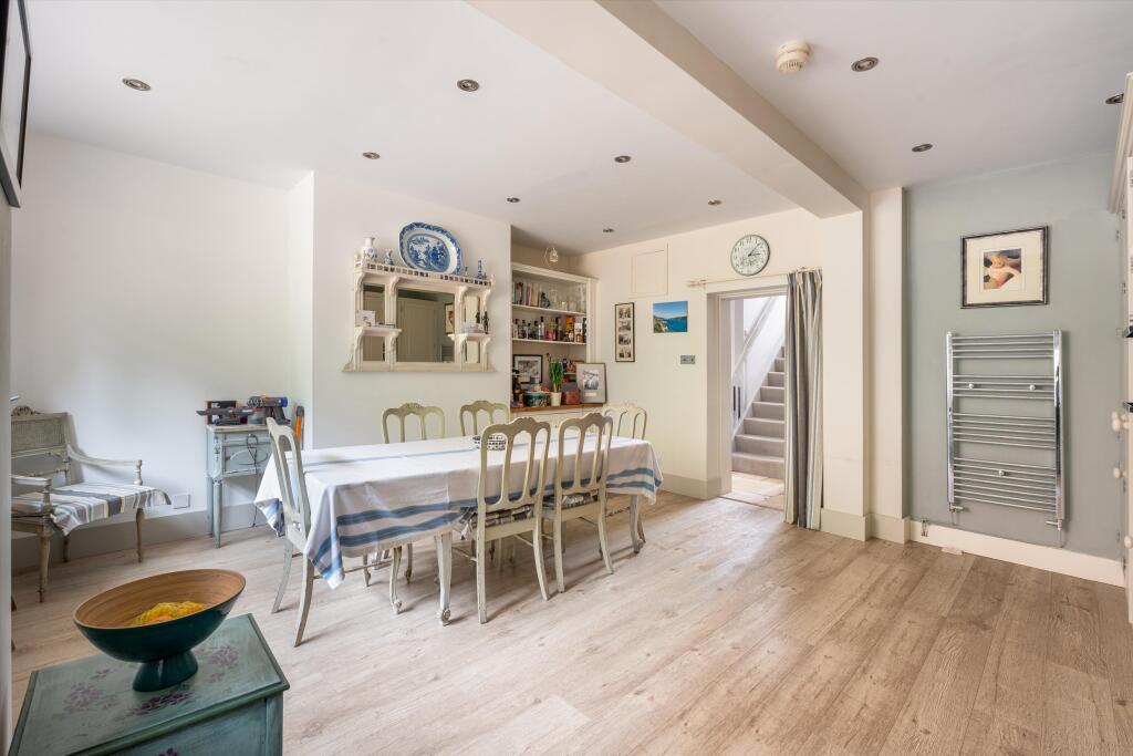 House in Mole Valley, Abinger - More