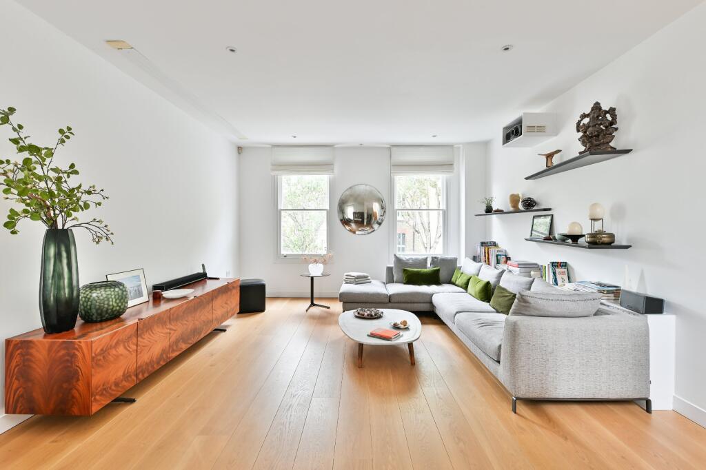House in London - View 2