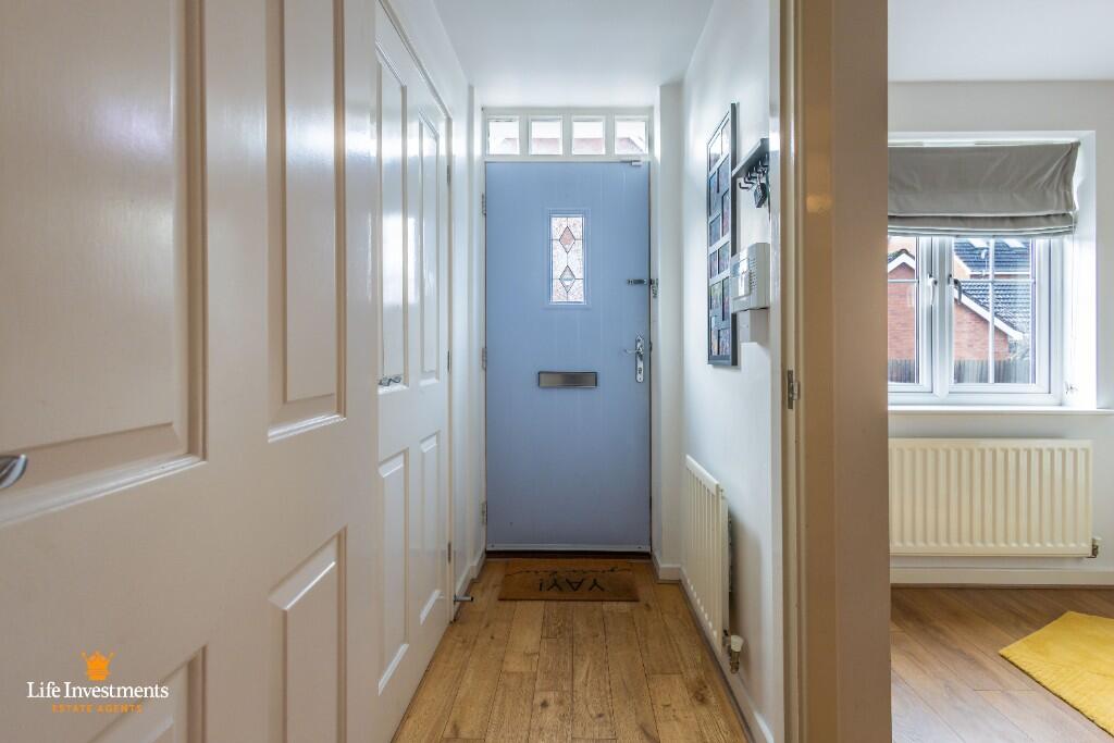 Gardeners End, Rugby, Warwickshire, CV22 photo 4