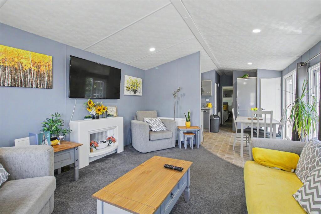 House in Peterborough - View 5