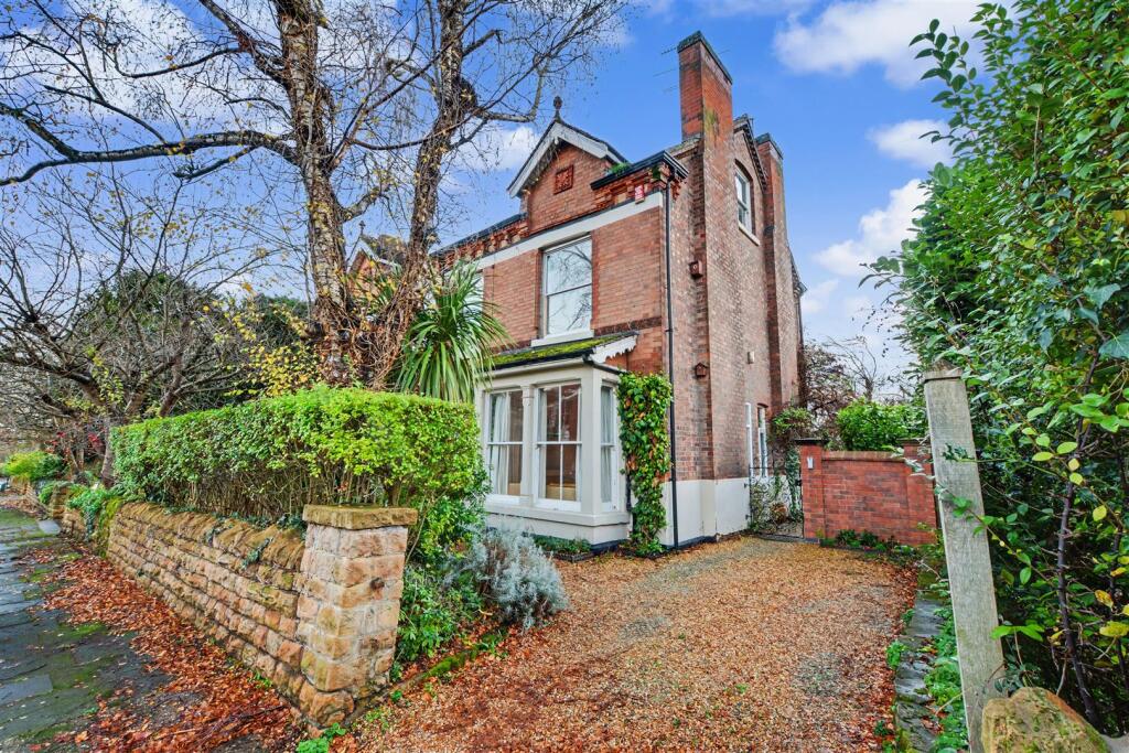 Main image of property: Grange Avenue, Beeston