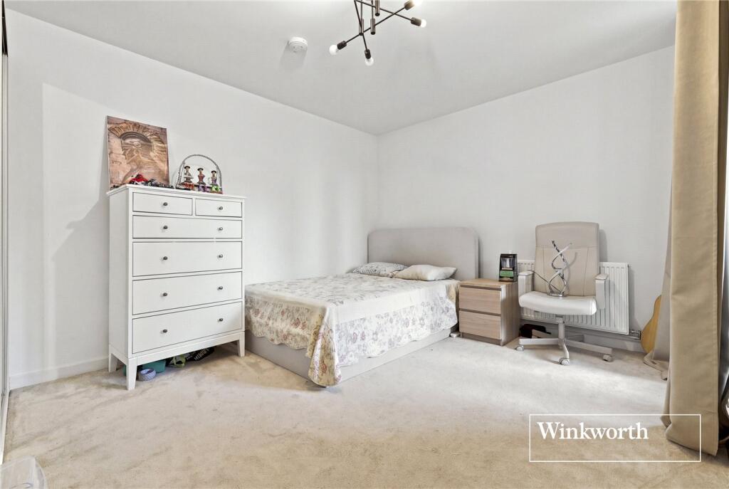 Apartment in London - More