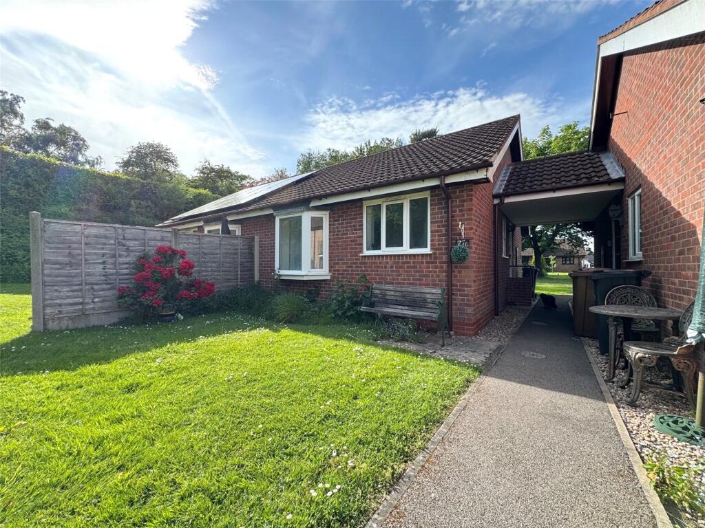 Main image of property: Poplar Road, Dorridge, Solihull, West Midlands, B93