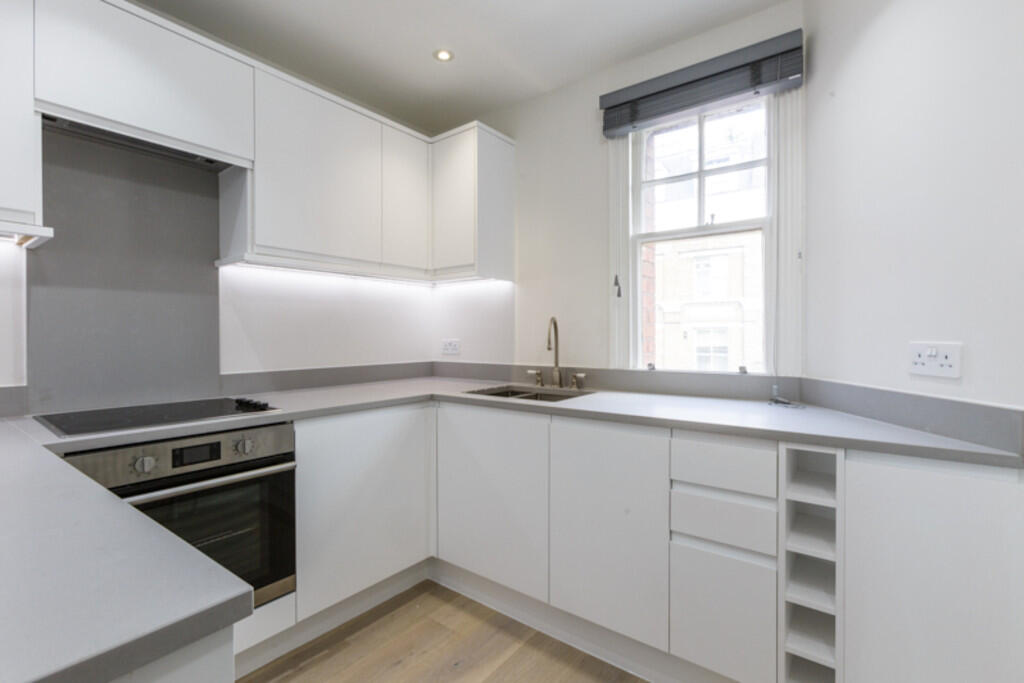 Main image of property: Shaftesbury Avenue, Chinatown W1