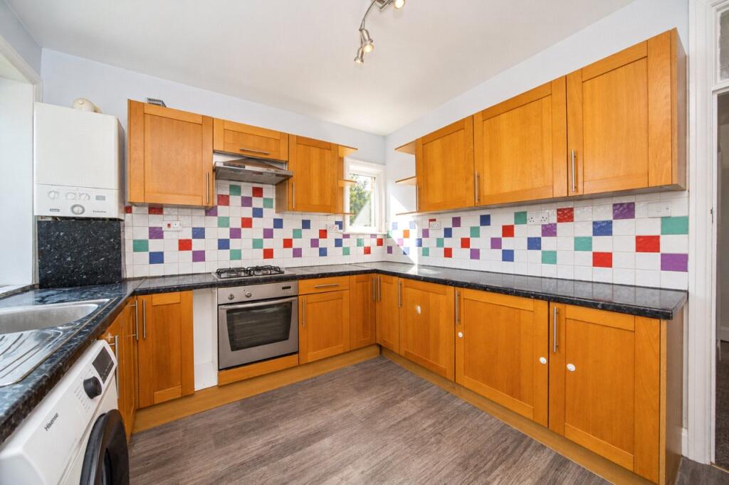 Apartment in Southampton, St James - View 4