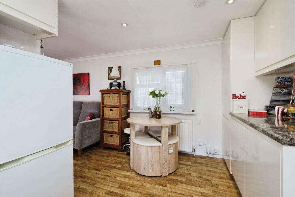 House in Brighton - View 4