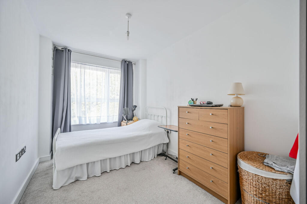 Thomas Jacob Place, Walthamstow, London, E17 - More