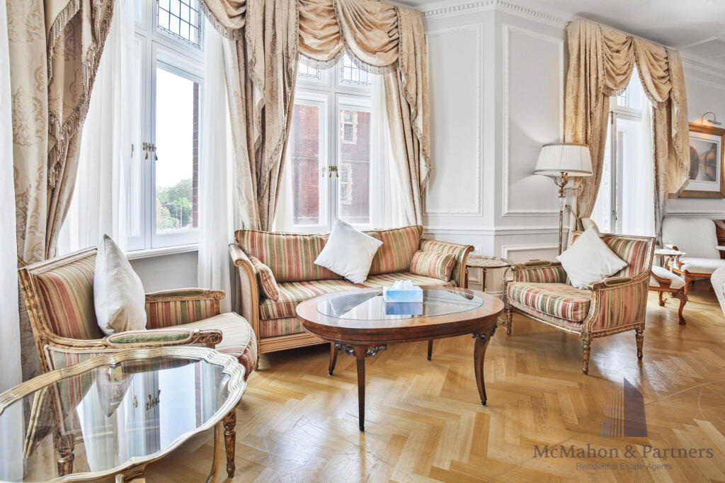 1 Kensington High Street, London, W8 photo 2