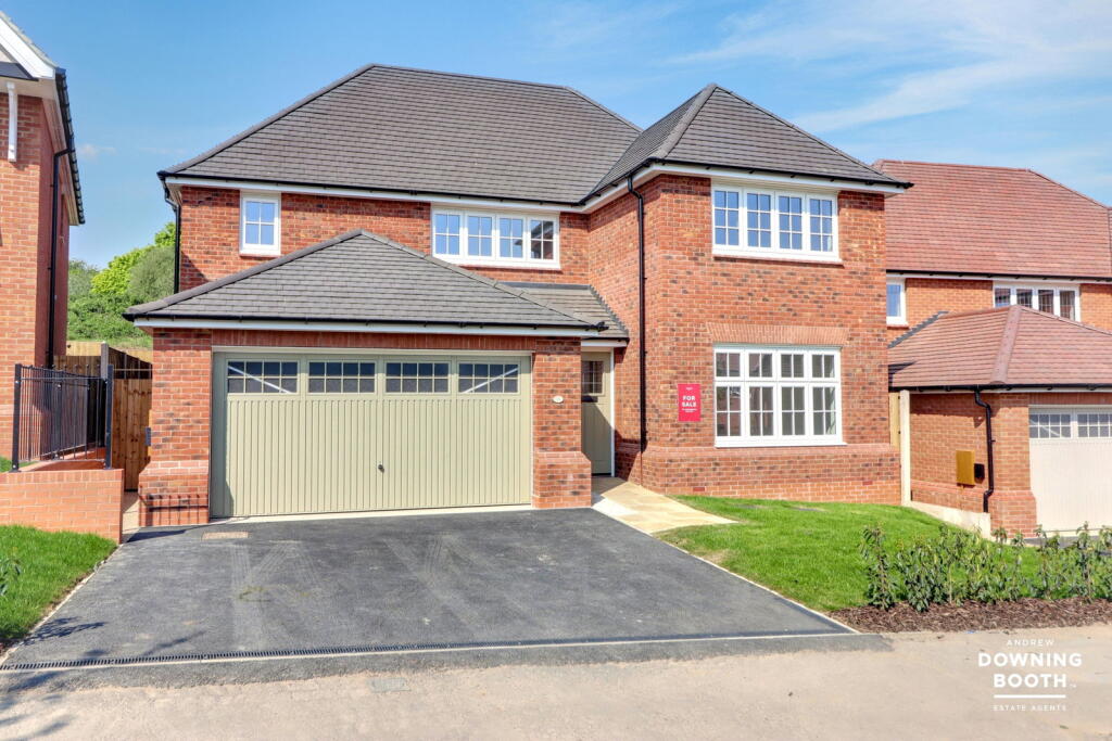 Main image of property: Eagle Gate at Amington Tamworth, B77 4EG