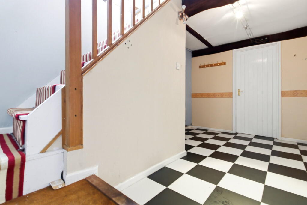 House in Ledbury, Herefordshire - View 4