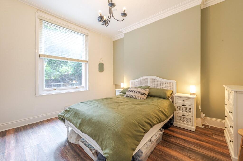 Apartment in Warwick, Royal Leamington Spa - More