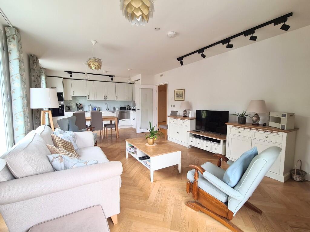Leyton Road, Harpenden, Hertfordshire, AL5 photo 4