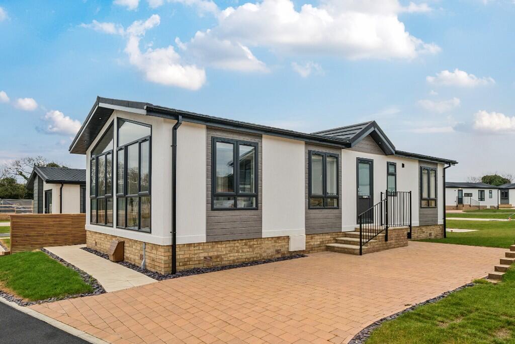 Main image of property: Wick Lane,
Christchurch,
Dorset,
BH6 4LE
