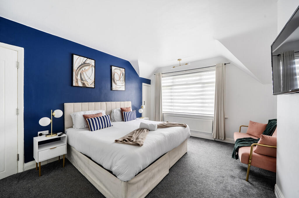 House in Harrow - View 5