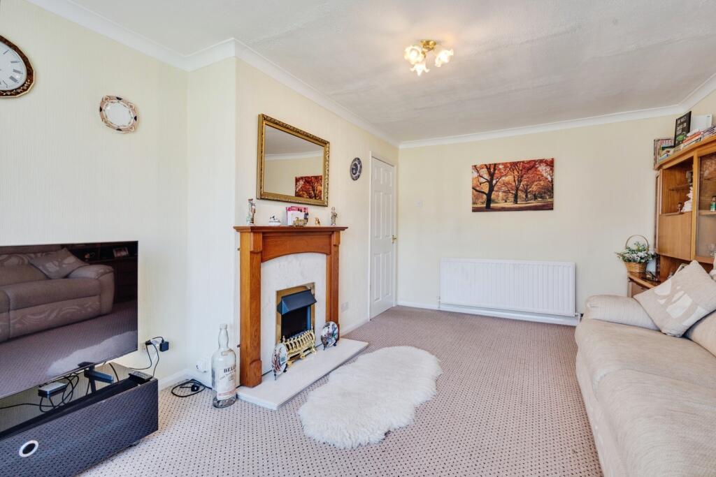 House in Westhoughton, Dobb Brow - View 4