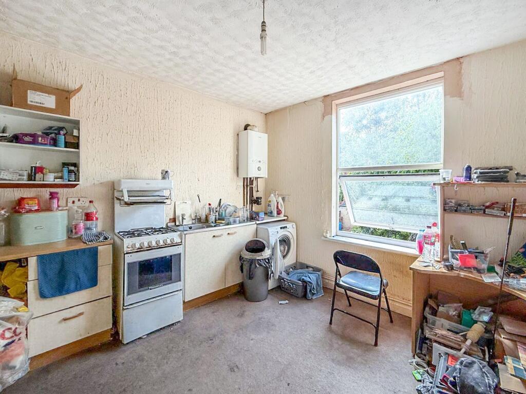 Apartment in Hull, Kingston upon Hull - View 5