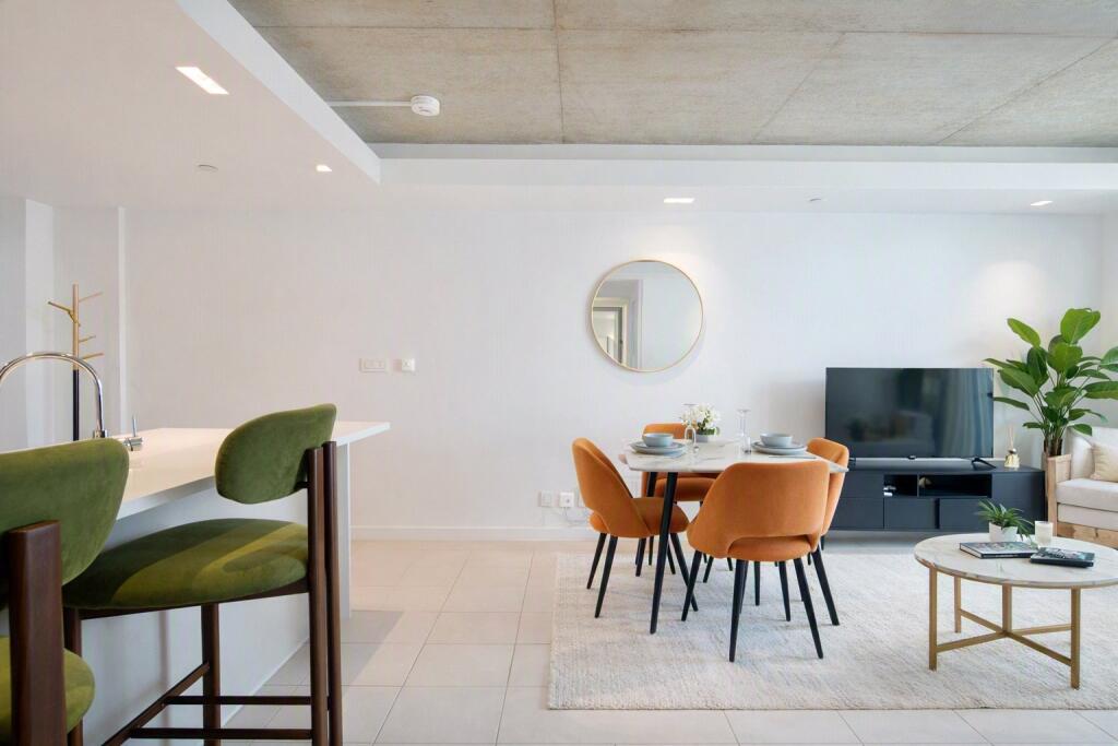 Apartment in London - View 3