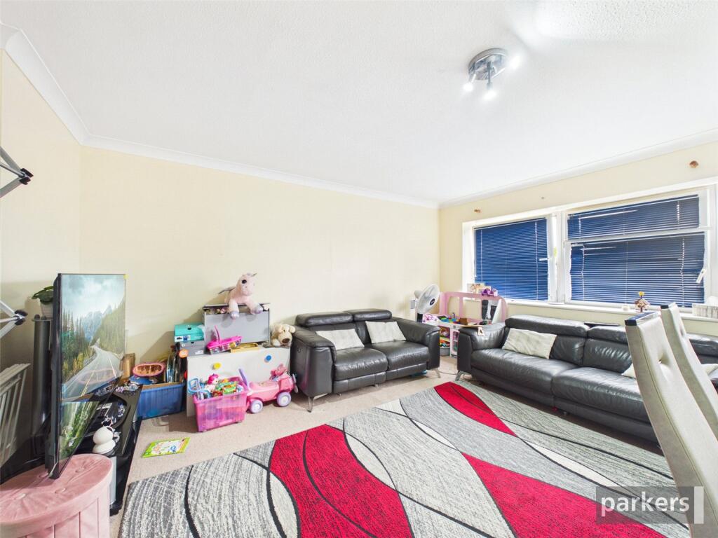 Apartment in Reading - View 5