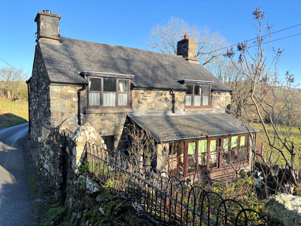 Main image of property: Castell Y Delyn, Rhoslefain, Gwynedd LL36 9NH