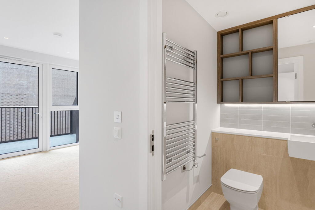 Apartment in London - More