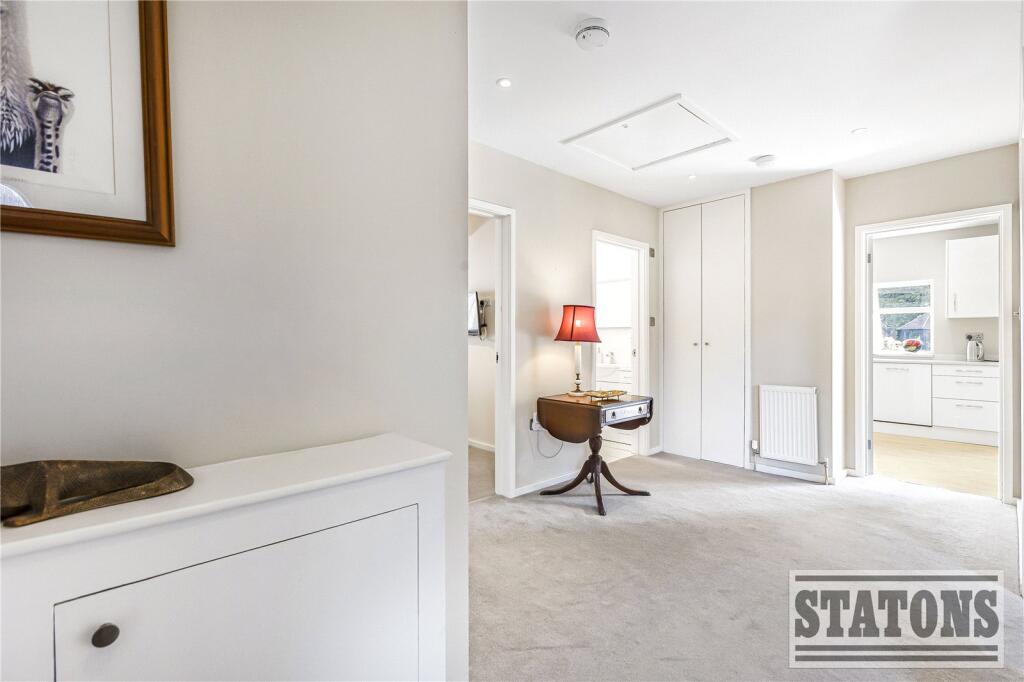 Additional image 5 of Moffats Close, Brookmans Park, Hertfordshire, AL9