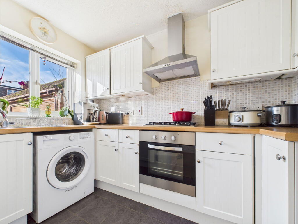 Northfield Road, Maidenhead, SL6 photo 3
