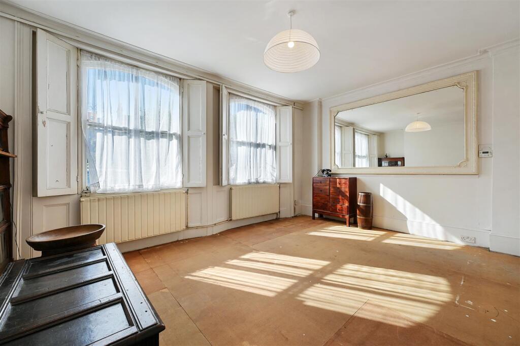 Main image of property: Paddenswick Road, London W6