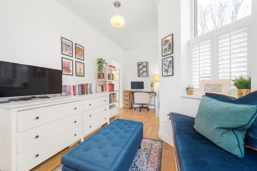 Main image of property: Leigham Vale, Tulse Hill, SW16