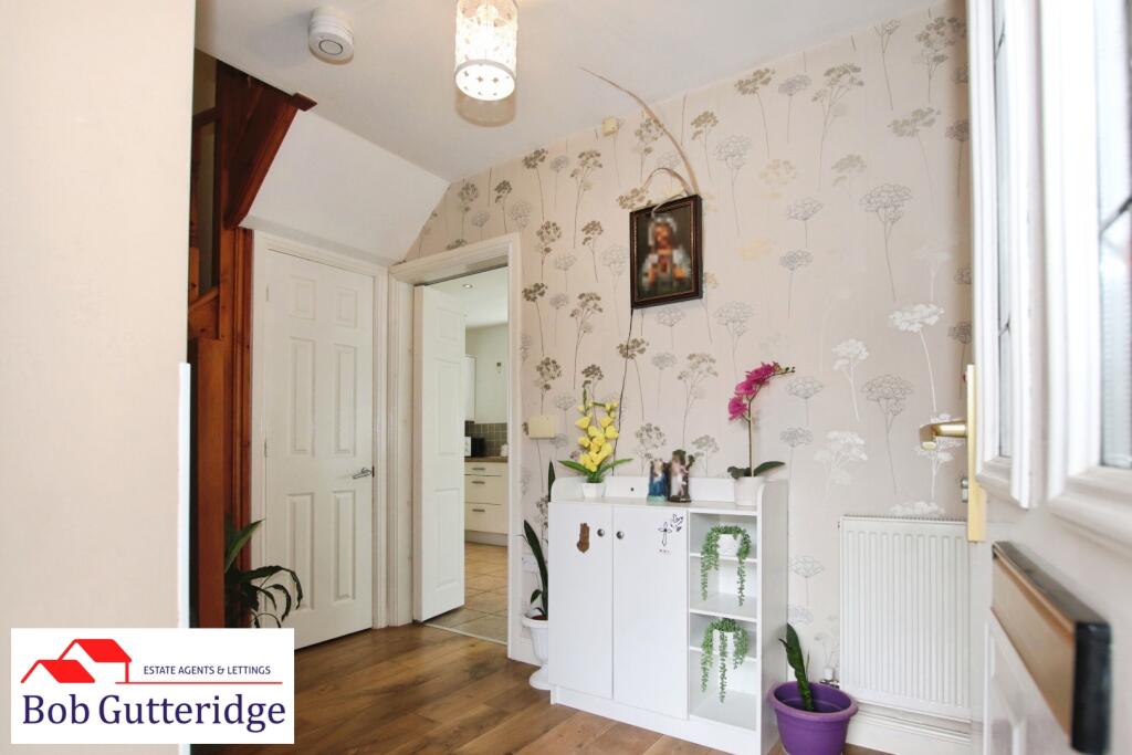 Willard Close, Chesterton, Newcastle photo 4