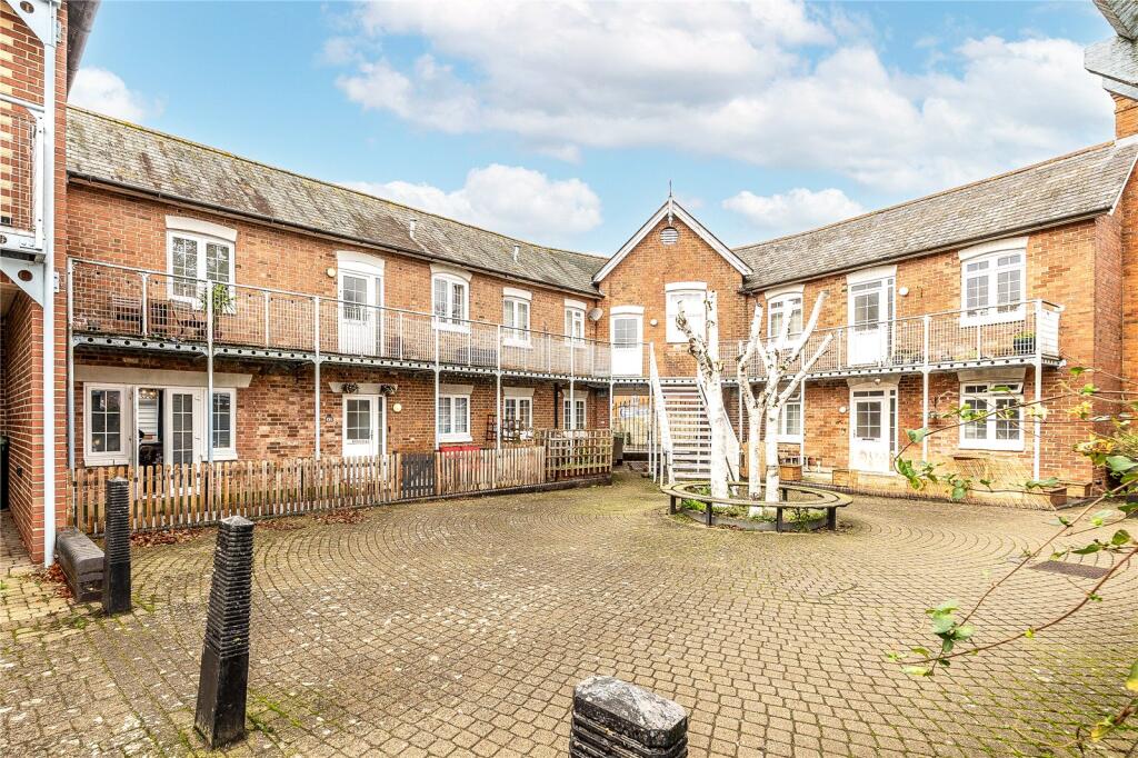Main image of property: Alfredston Place, Wantage, Oxfordshire, OX12