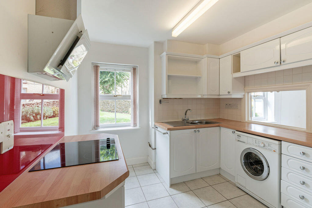 Apartment in West Oxfordshire, Woodstock - View 3