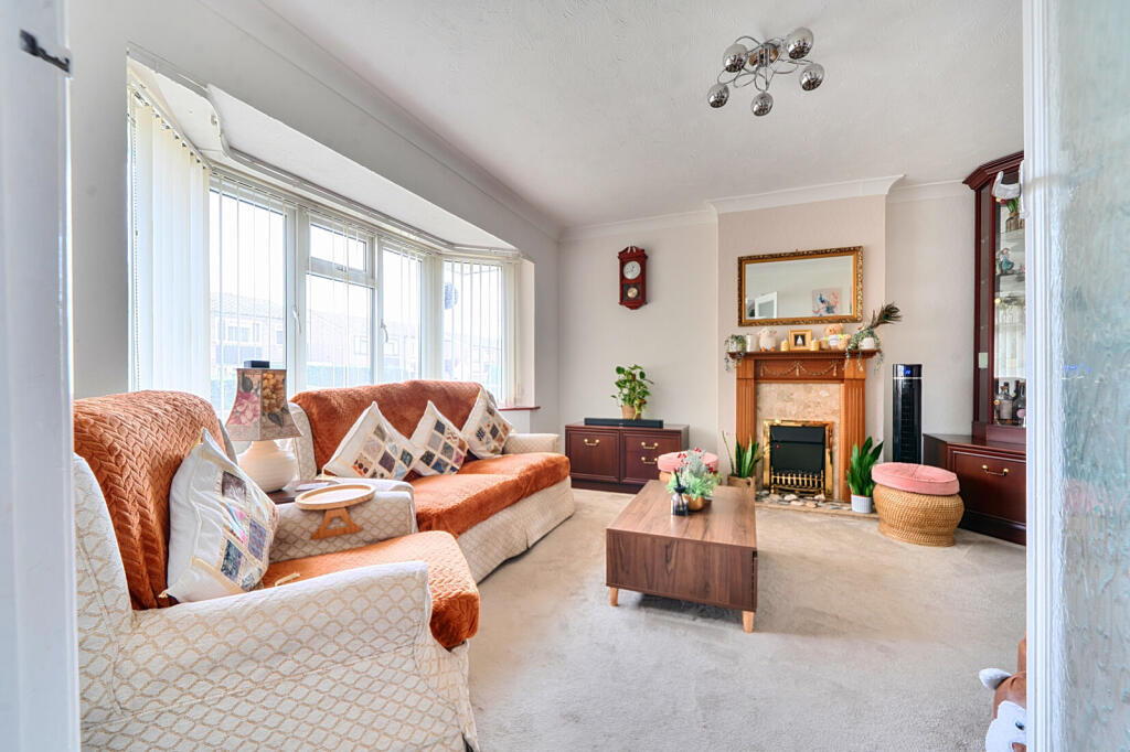 House in Lye Green, Pond Park, Chesham - View 4