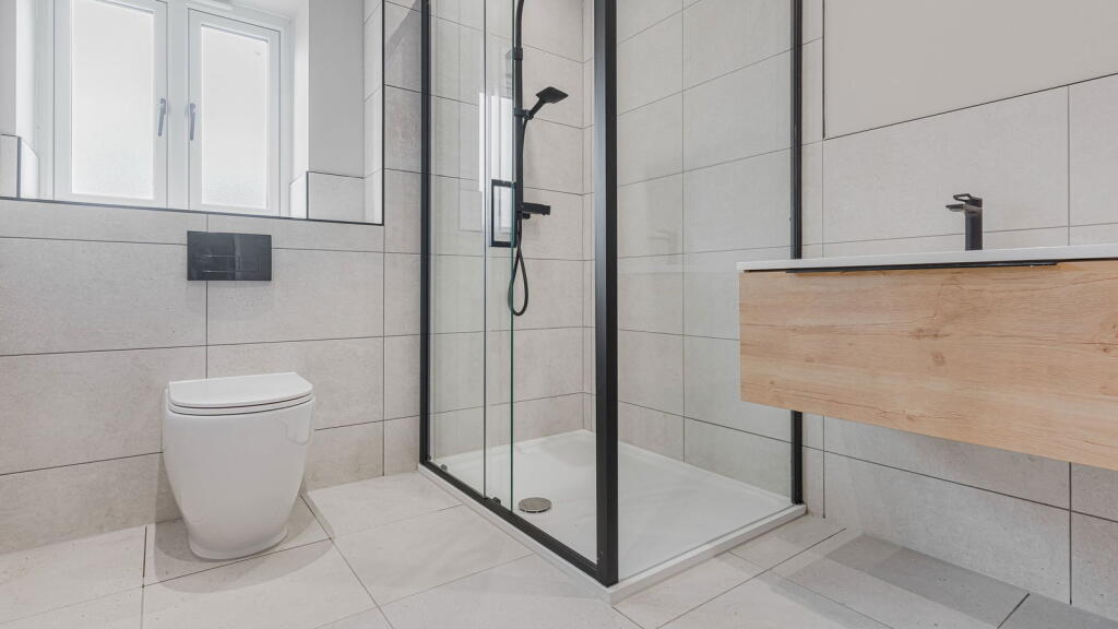 Additional image 23 of Wharf Farm, Dickens Heath Road