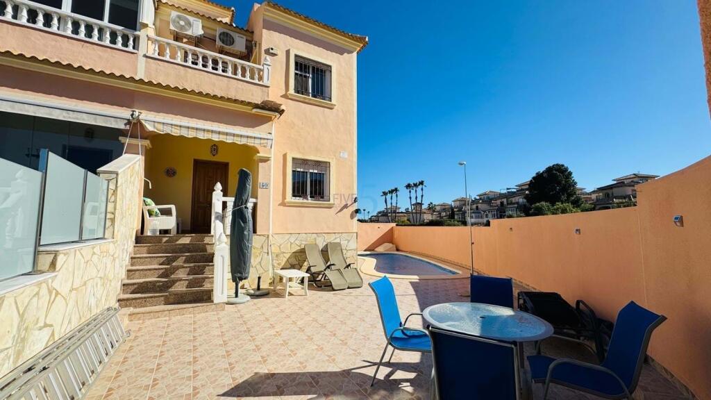 Main image of property: Valencia, Alicante, Playa Flamenca