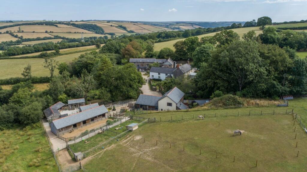 House in North Devon, South Molton - View 2