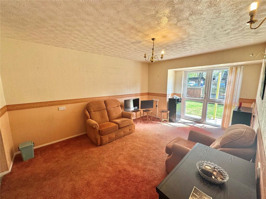 Apartment in Preston - View 3