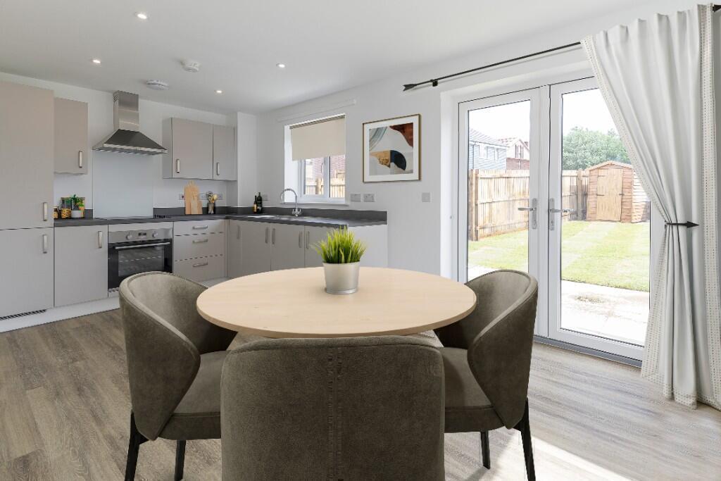 House in Gloucester - View 4