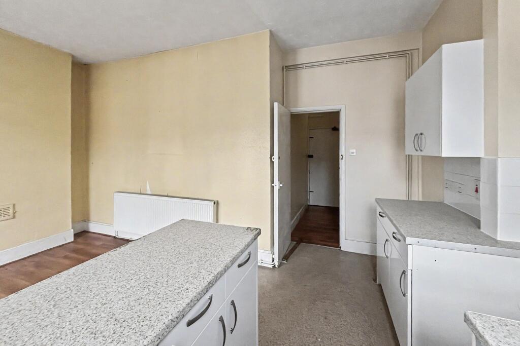 Apartment in London - View 5