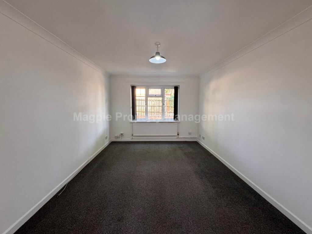 Apartment in Peterborough - More