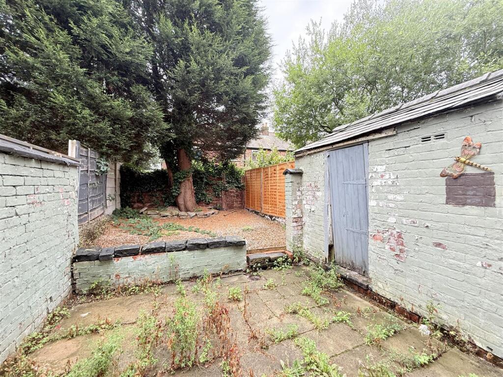 House in Stockport - View 4