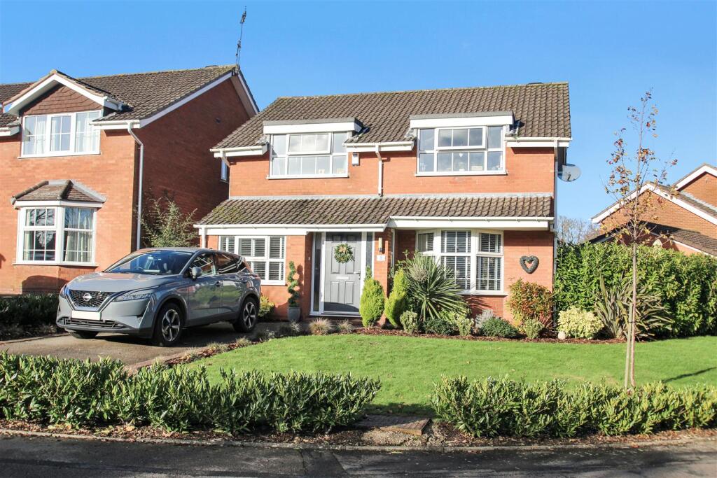 Main image of property: Edyvean Close, Bilton, Rugby