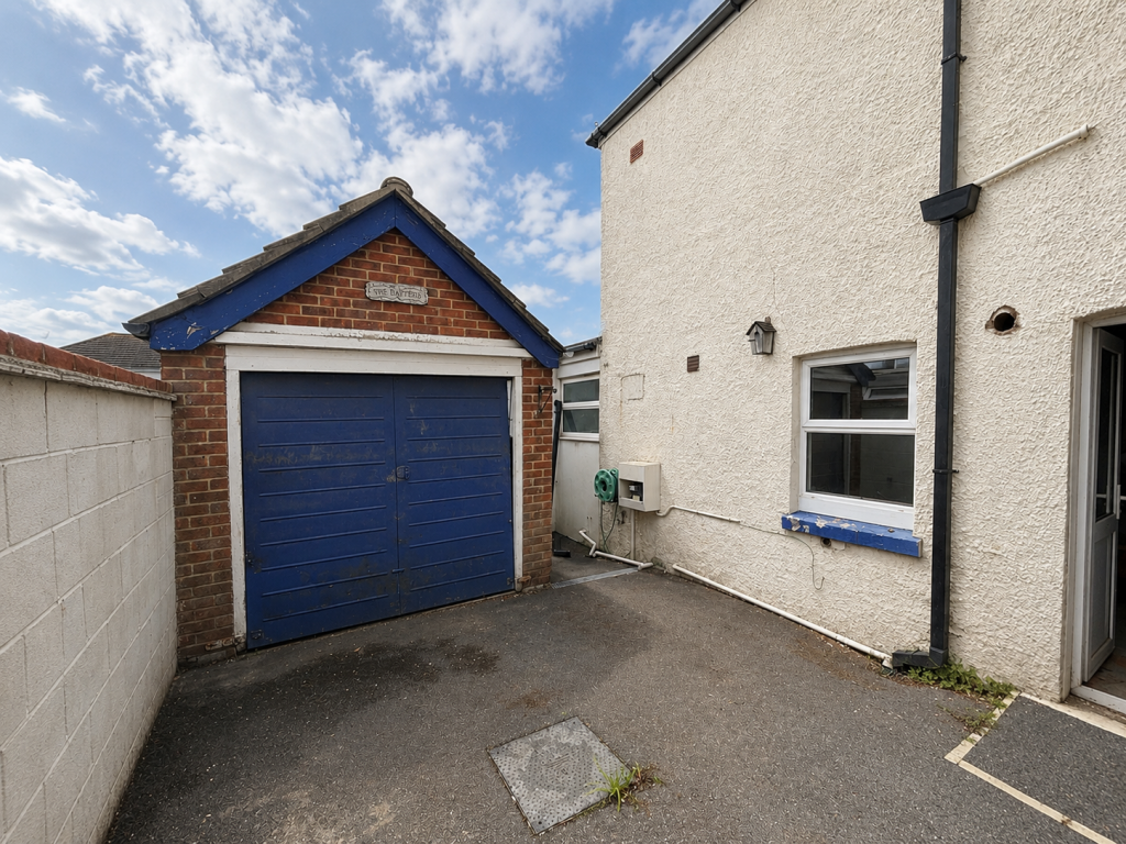Garage T202606181620.png
