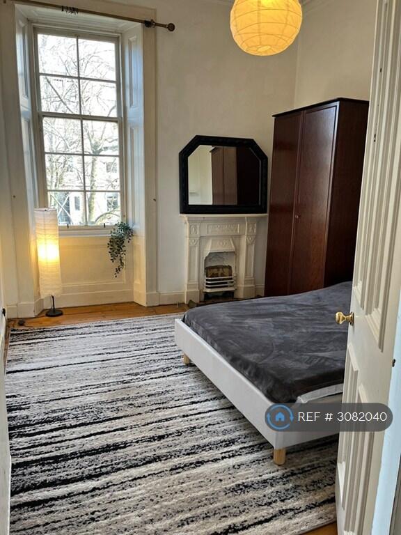 Apartment in Glasgow - More