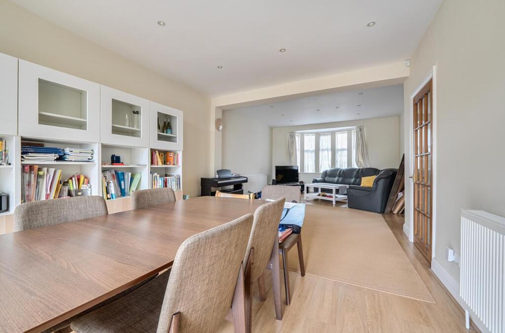 House in London - View 4