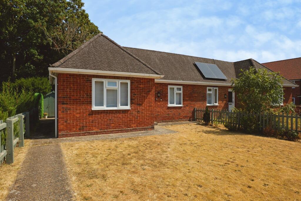 House in Test Valley, Shipton Bellinger - View 2